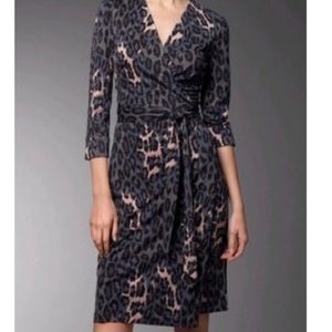 Diane Von Furstenberg vintage Julian animal leopard print dress size 8